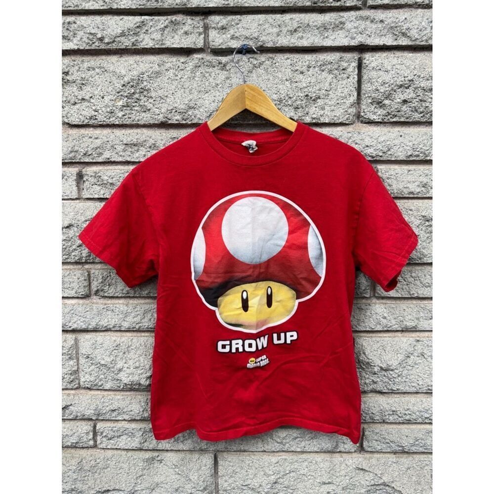 2006 Mario Grow Up Tee Size M